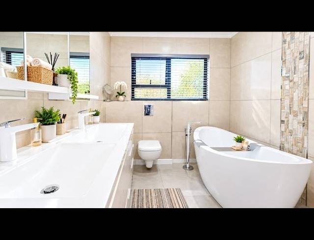 5 BEDROOM HOUSE FOR SALE IN SUNNYROCK